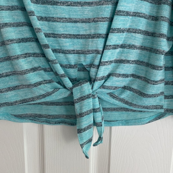 143 Story by Line Up, long sleeve, dolman style with front tie. - Picture 2 of 6